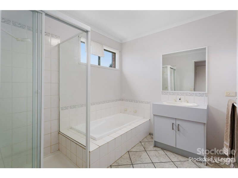 49 Victoria Street, Safety Beach VIC 3936