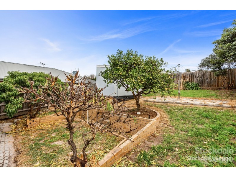 106 Fifth Avenue, Rosebud VIC 3939