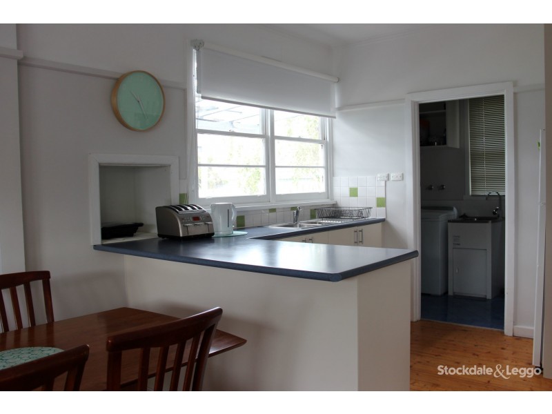 42 Rosemore Street, Rosebud VIC 3939