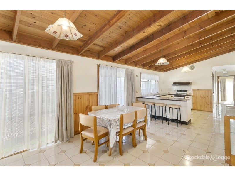 21 Knott Street, Safety Beach VIC 3936