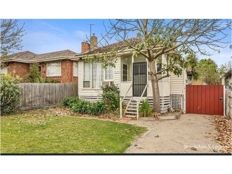 52 Fourth Avenue, Rosebud VIC 3939