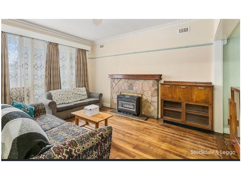 52 Fourth Avenue, Rosebud VIC 3939