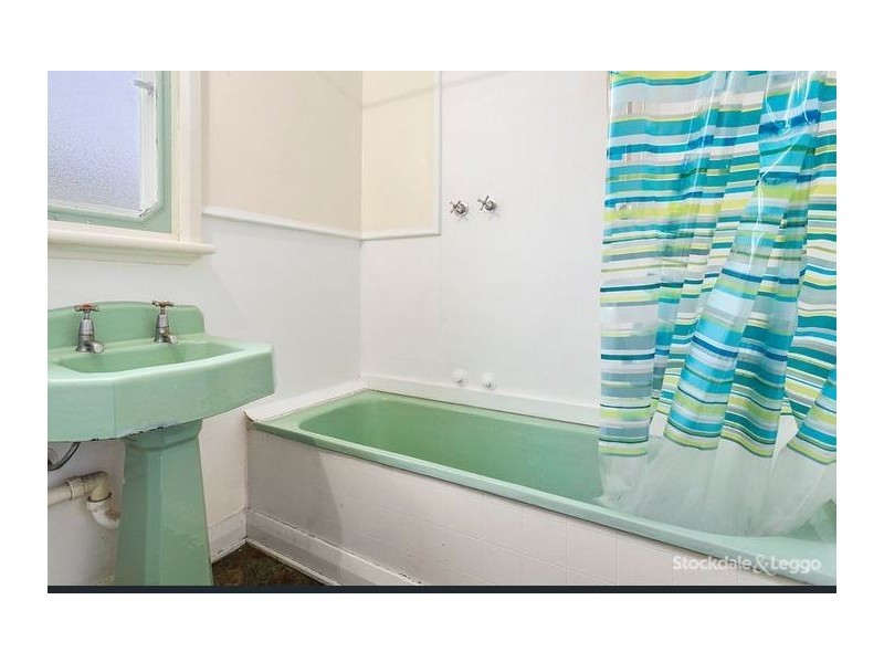 52 Fourth Avenue, Rosebud VIC 3939