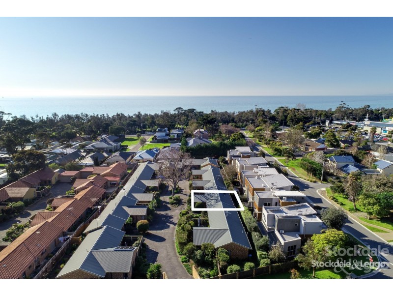 10/4 Rosemore Road, Rosebud VIC 3939