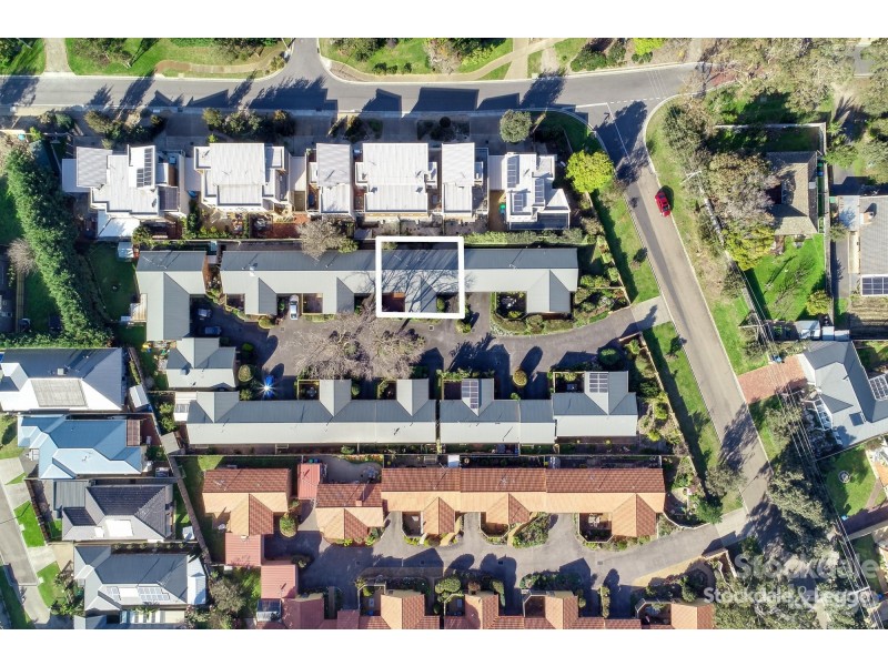 10/4 Rosemore Road, Rosebud VIC 3939