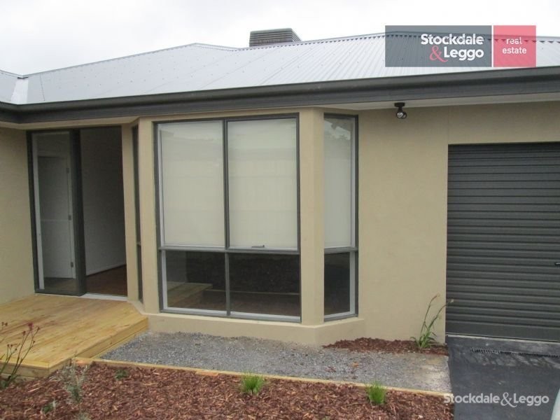 2/54 Hayes Avenue, Rosebud VIC 3939