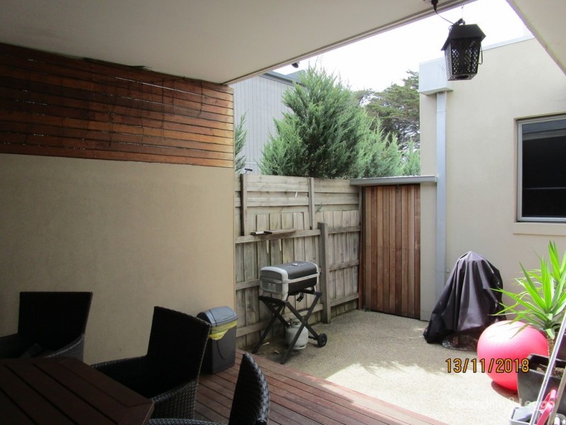 1/85 Dromana Parade, Safety Beach VIC 3936