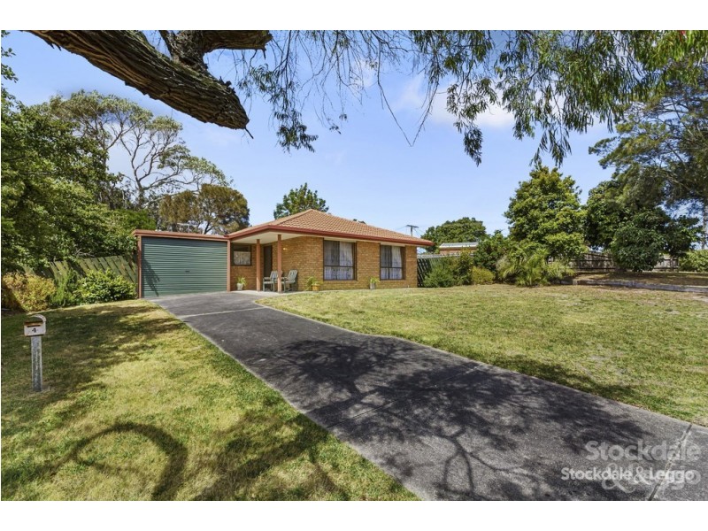 4 Arranga Street, Rosebud VIC 3939