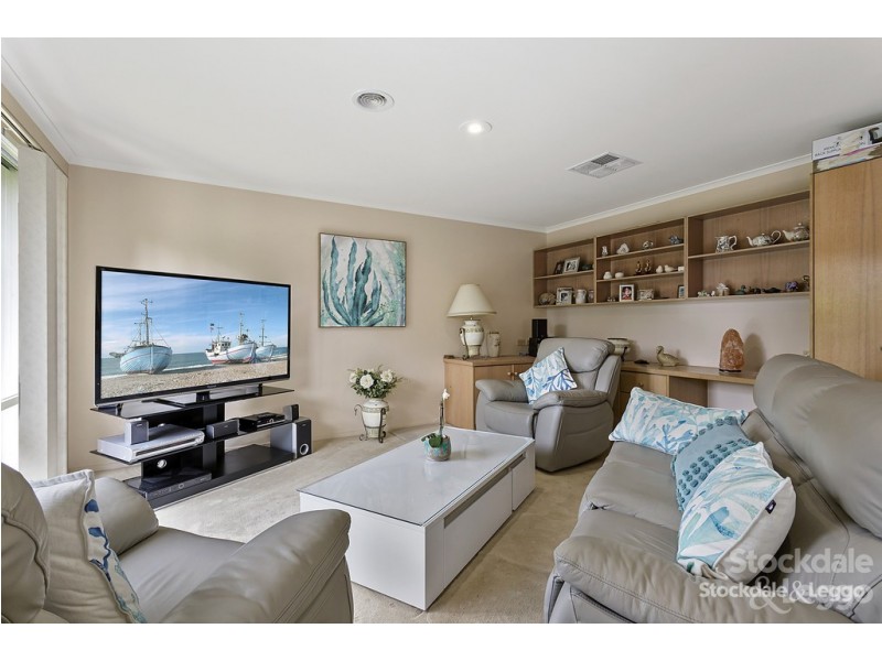 76 Lockhart Drive, Rosebud VIC 3939