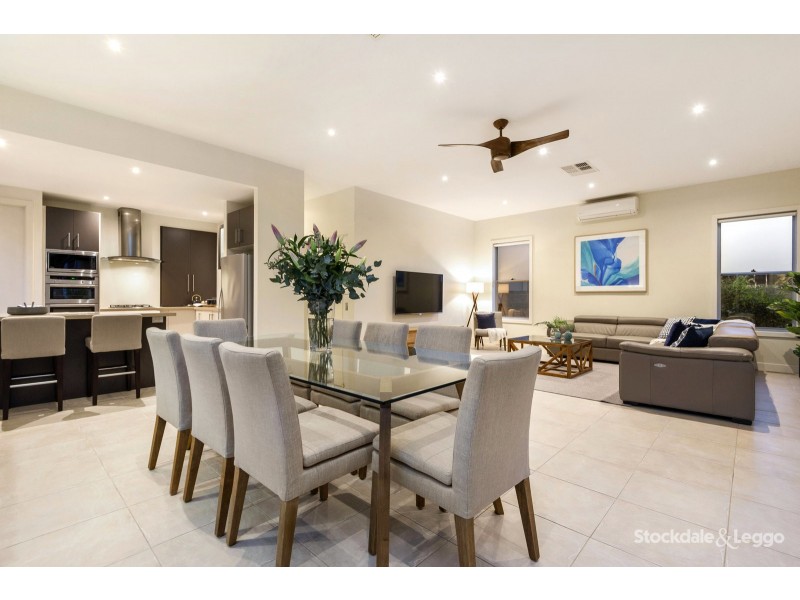 22 Ocean Grove, Mount Eliza VIC 3930