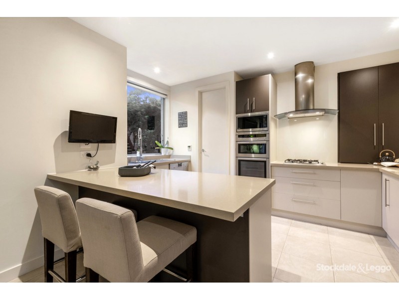 22 Ocean Grove, Mount Eliza VIC 3930