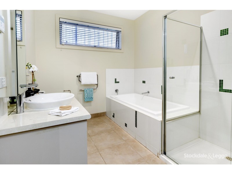 22 Ocean Grove, Mount Eliza VIC 3930