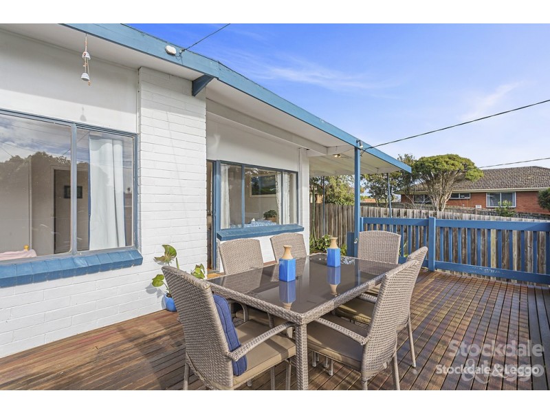 7 Walpole Avenue, Rosebud VIC 3939