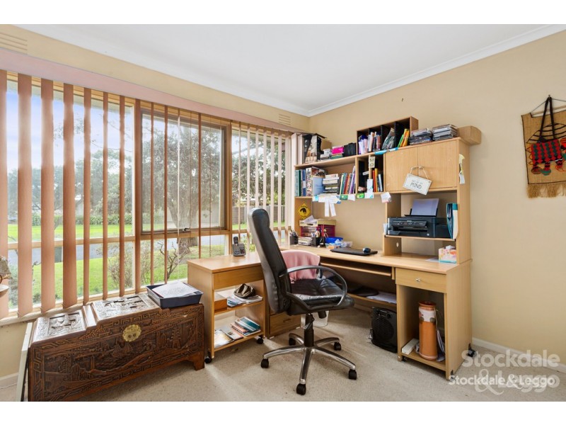 2 Dale Avenue, Safety Beach VIC 3936