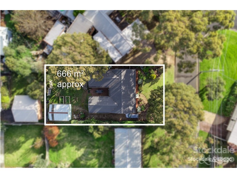 2 Dale Avenue, Safety Beach VIC 3936