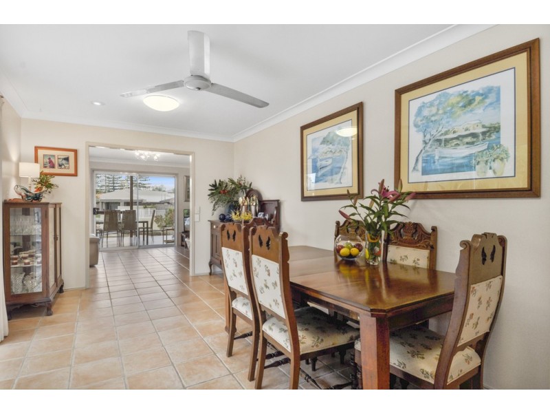 51 Gibraltar Drive, Surfers Paradise QLD 4217