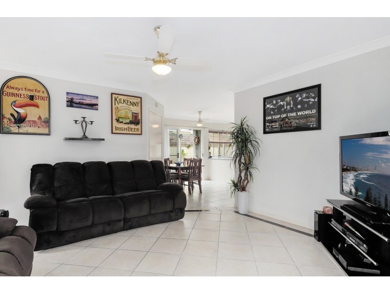 26 Drysdale Lane, Parkwood QLD 4214