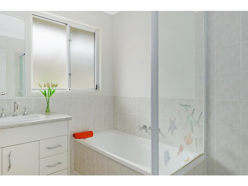 26 Drysdale Lane, Parkwood QLD 4214