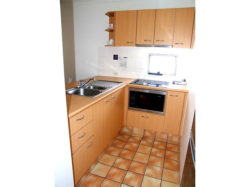 9/21-25 Peerless Avenue, Mermaid Beach QLD 4218