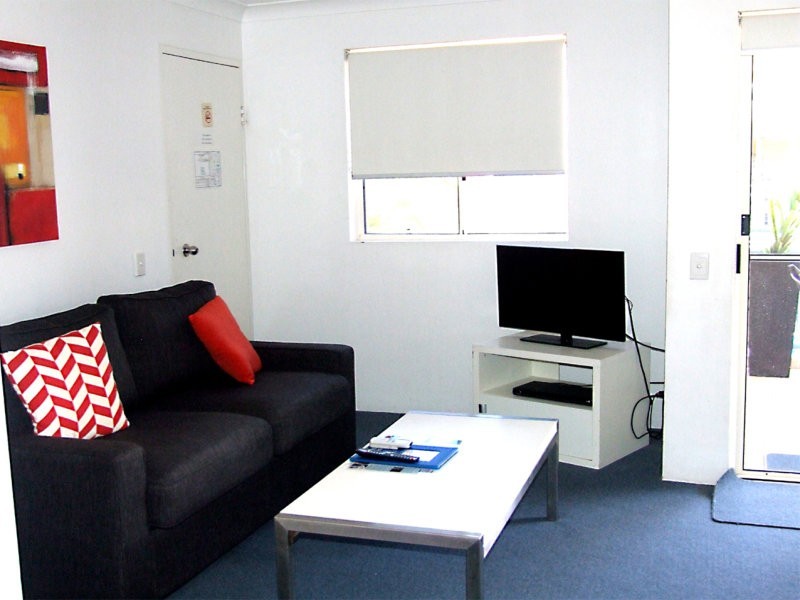 9/21-25 Peerless Avenue, Mermaid Beach QLD 4218