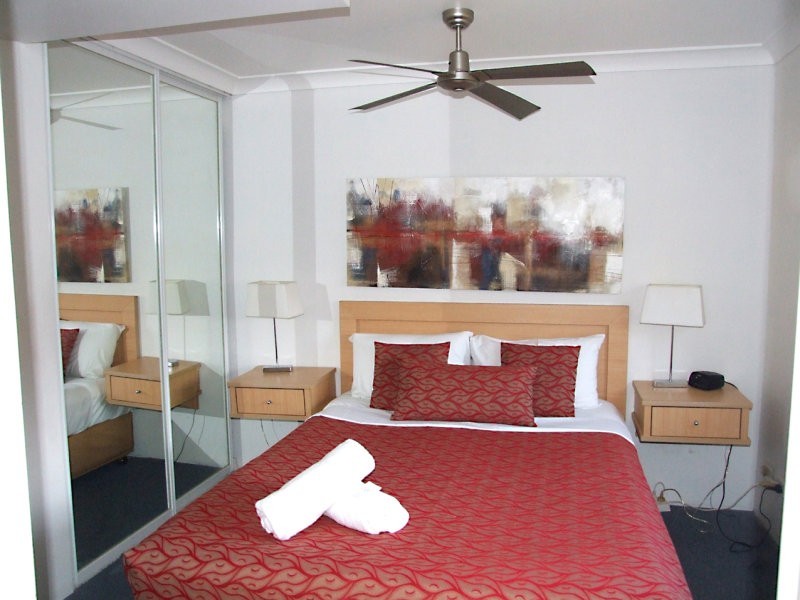 9/21-25 Peerless Avenue, Mermaid Beach QLD 4218