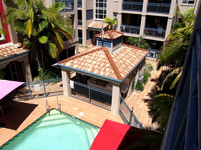 9/21-25 Peerless Avenue, Mermaid Beach QLD 4218