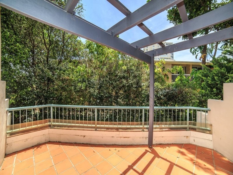 5/7-9 Robert Street, Labrador QLD 4215