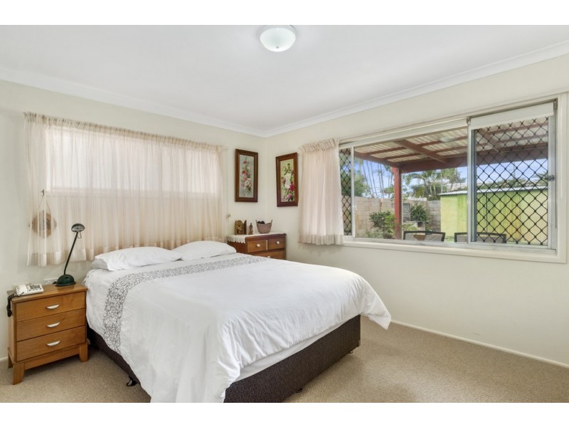 38 Verona Avenue, Isle Of Capri QLD 4217