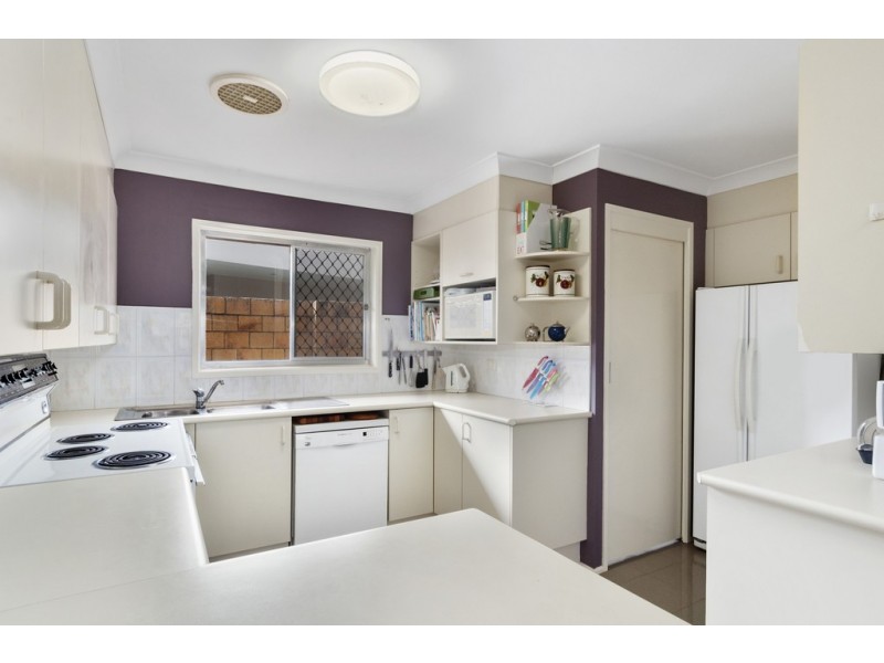 38 Verona Avenue, Isle Of Capri QLD 4217