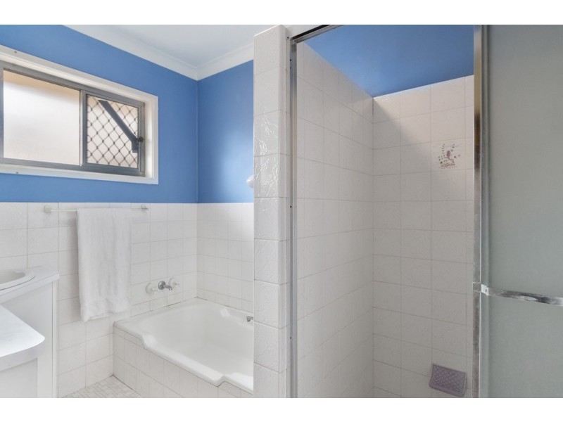 38 Verona Avenue, Isle Of Capri QLD 4217