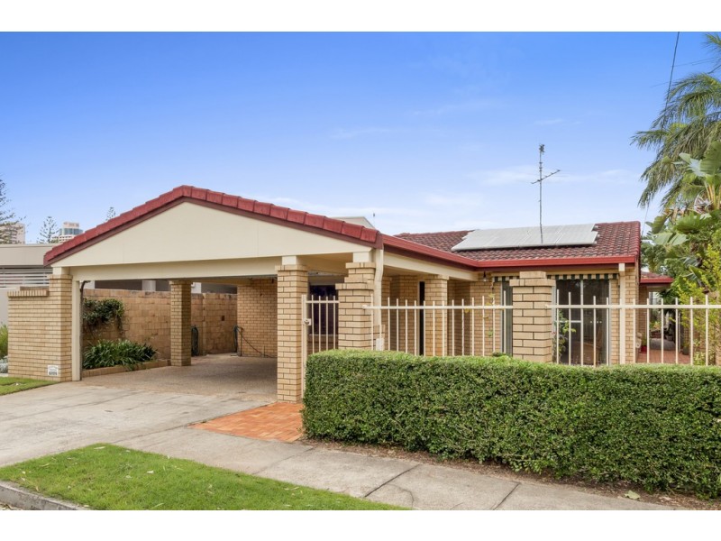 38 Verona Avenue, Isle Of Capri QLD 4217