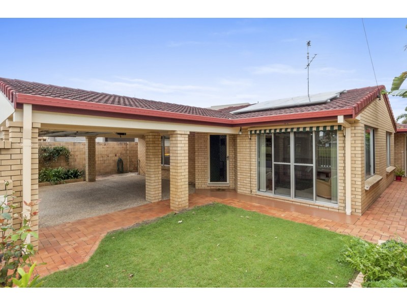 38 Verona Avenue, Isle Of Capri QLD 4217