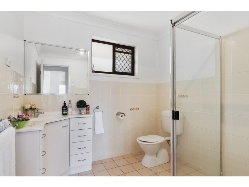 2/58 Blake Street, Southport QLD 4215