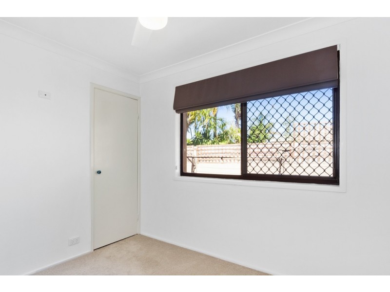 2/58 Blake Street, Southport QLD 4215