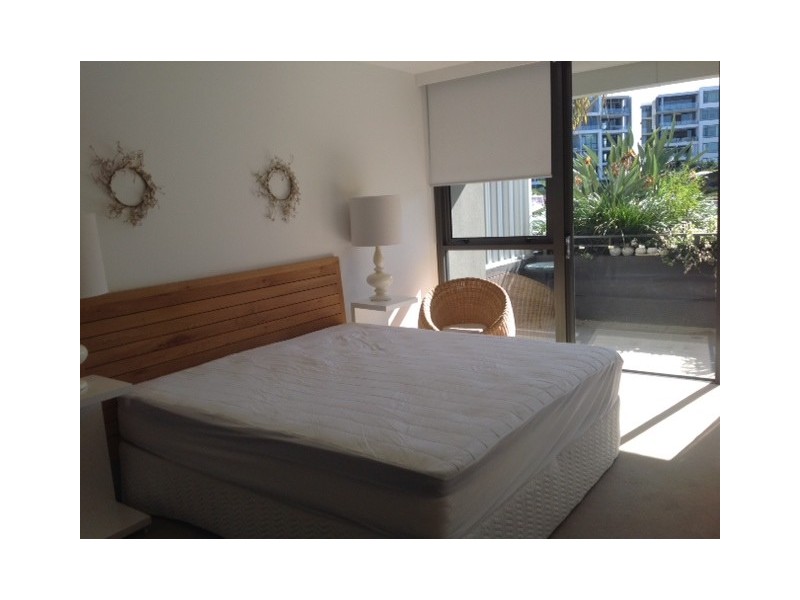 2104/323 Bayview Street, Hollywell QLD 4216