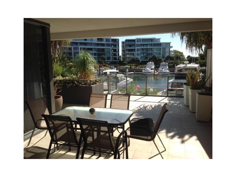 2104/323 Bayview Street, Hollywell QLD 4216