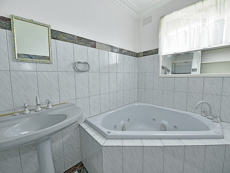 3 Dolphin Court, Gladstone Park VIC 3043