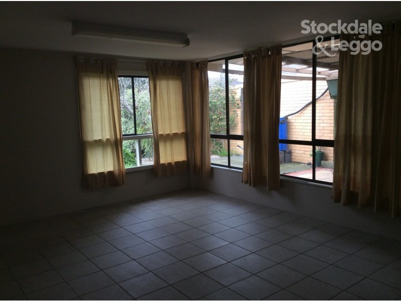 20 Burnleigh Drive, Gladstone Park VIC 3043