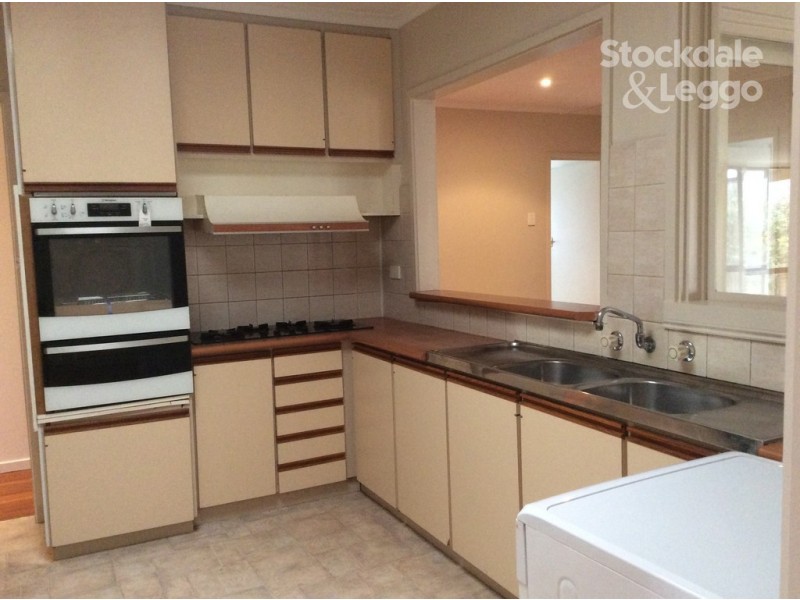 20 Burnleigh Drive, Gladstone Park VIC 3043