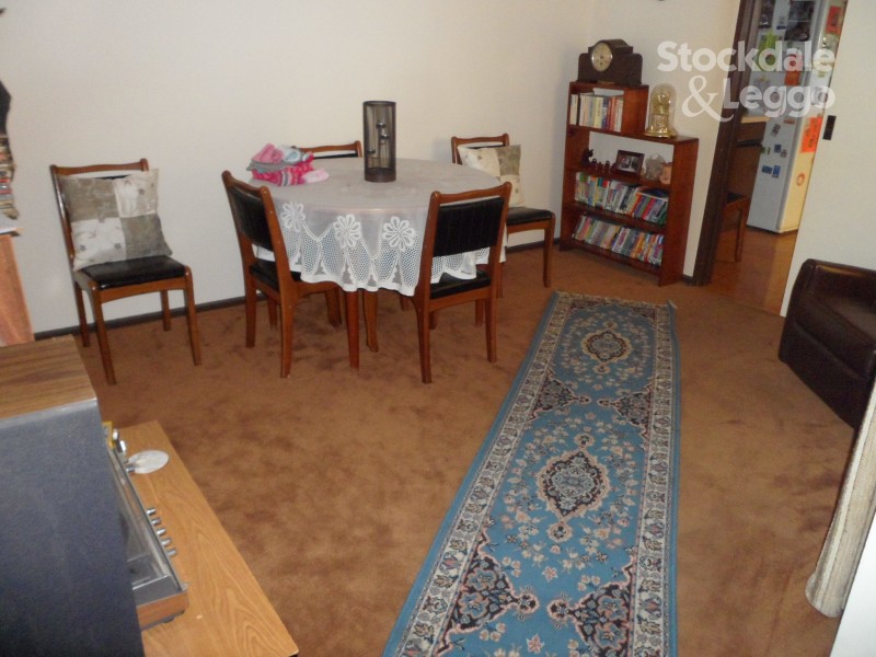 4 Clivedon Place, Gladstone Park VIC 3043