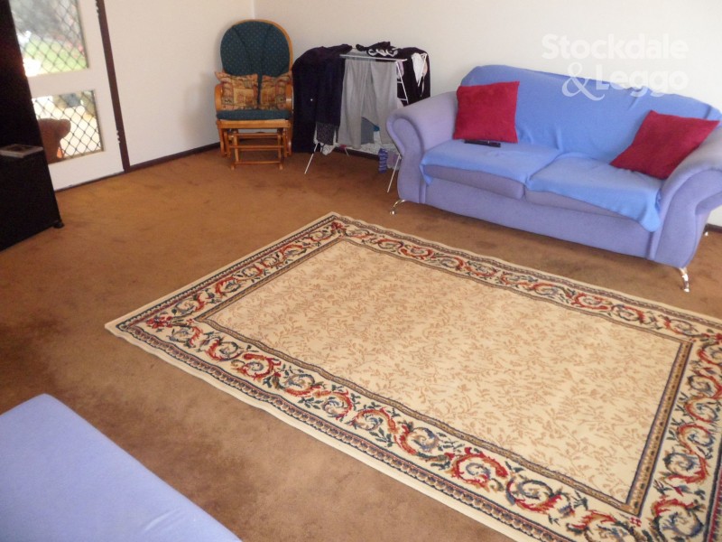 4 Clivedon Place, Gladstone Park VIC 3043