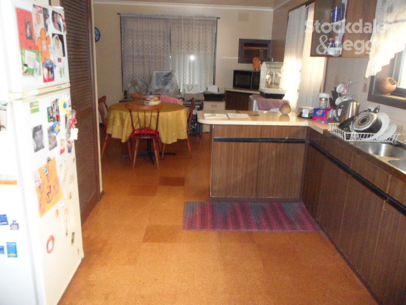 4 Clivedon Place, Gladstone Park VIC 3043