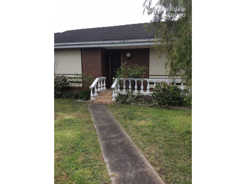 43 Elmhurst Road, Gladstone Park VIC 3043