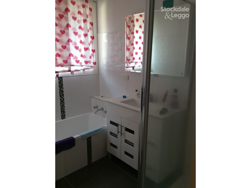 85 Moore Road, Airport West VIC 3042