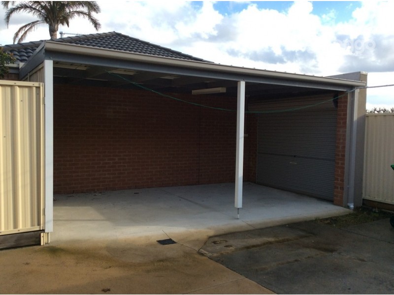 85 Moore Road, Airport West VIC 3042