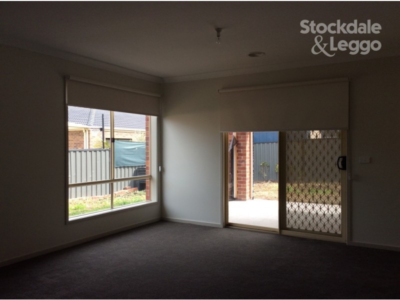 11 Serendip Crescent, Greenvale VIC 3059