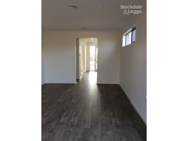 20 Ruskin Street, Craigieburn VIC 3064