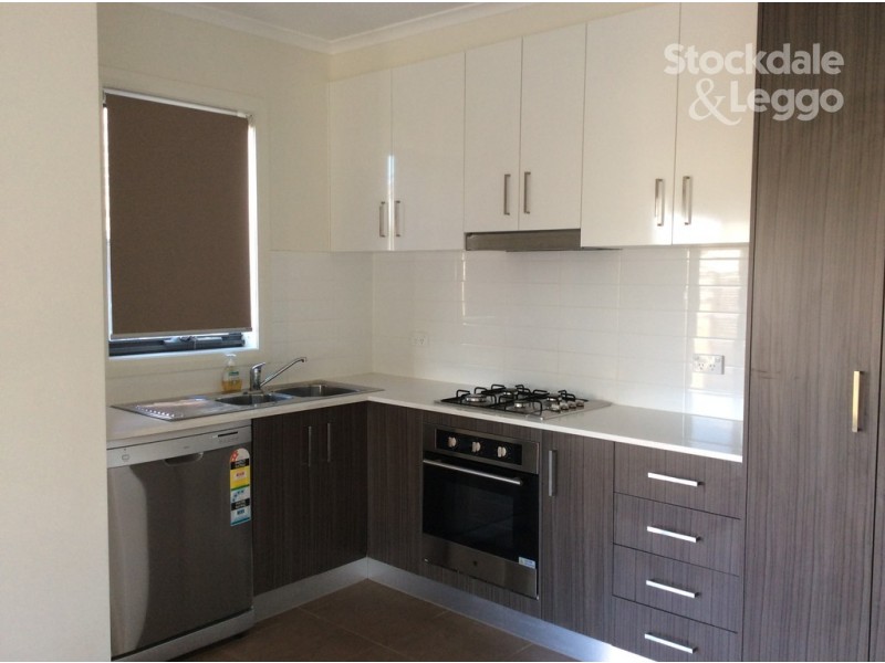 26 Acland St, Craigieburn VIC 3064