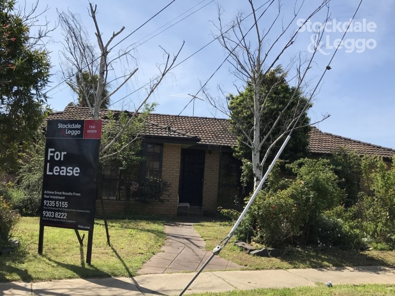 44 Henley Drive, Gladstone Park VIC 3043