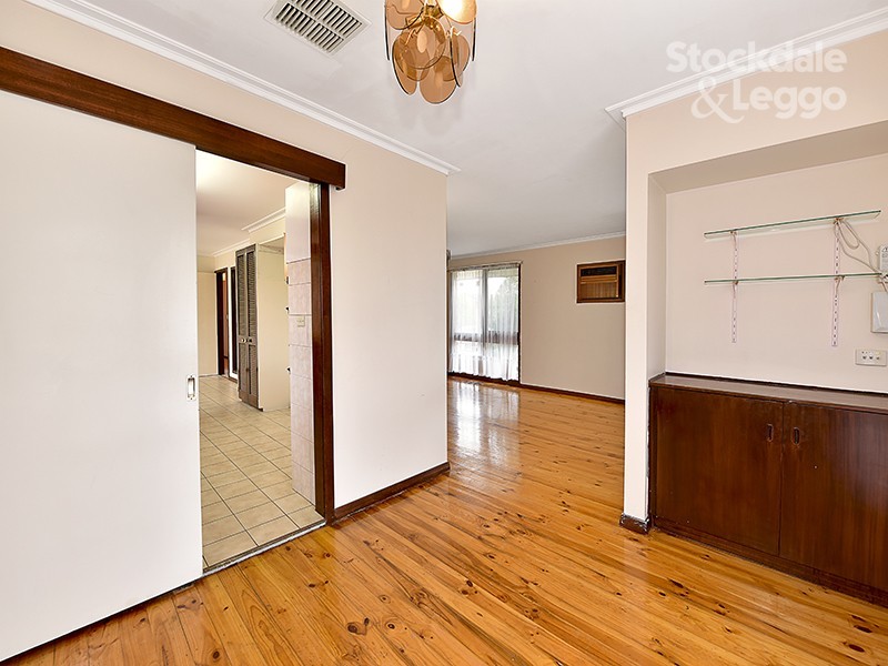 19 North Circular Road, Gladstone Park VIC 3043